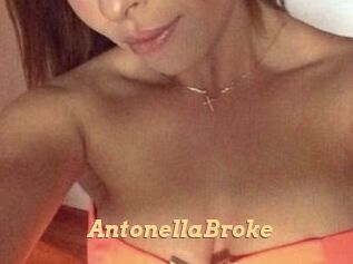 AntonellaBroke