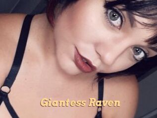 Giantess_Raven