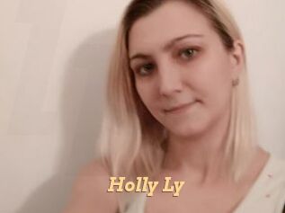 Holly_Ly