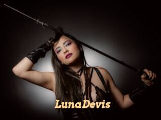 LunaDevis