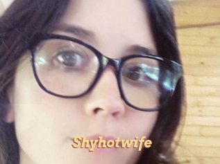 Shyhotwife